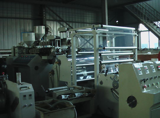 China 120KW escolhem a máquina da cinematografia do estiramento do parafuso, linha de recicl plástica fornecedor
